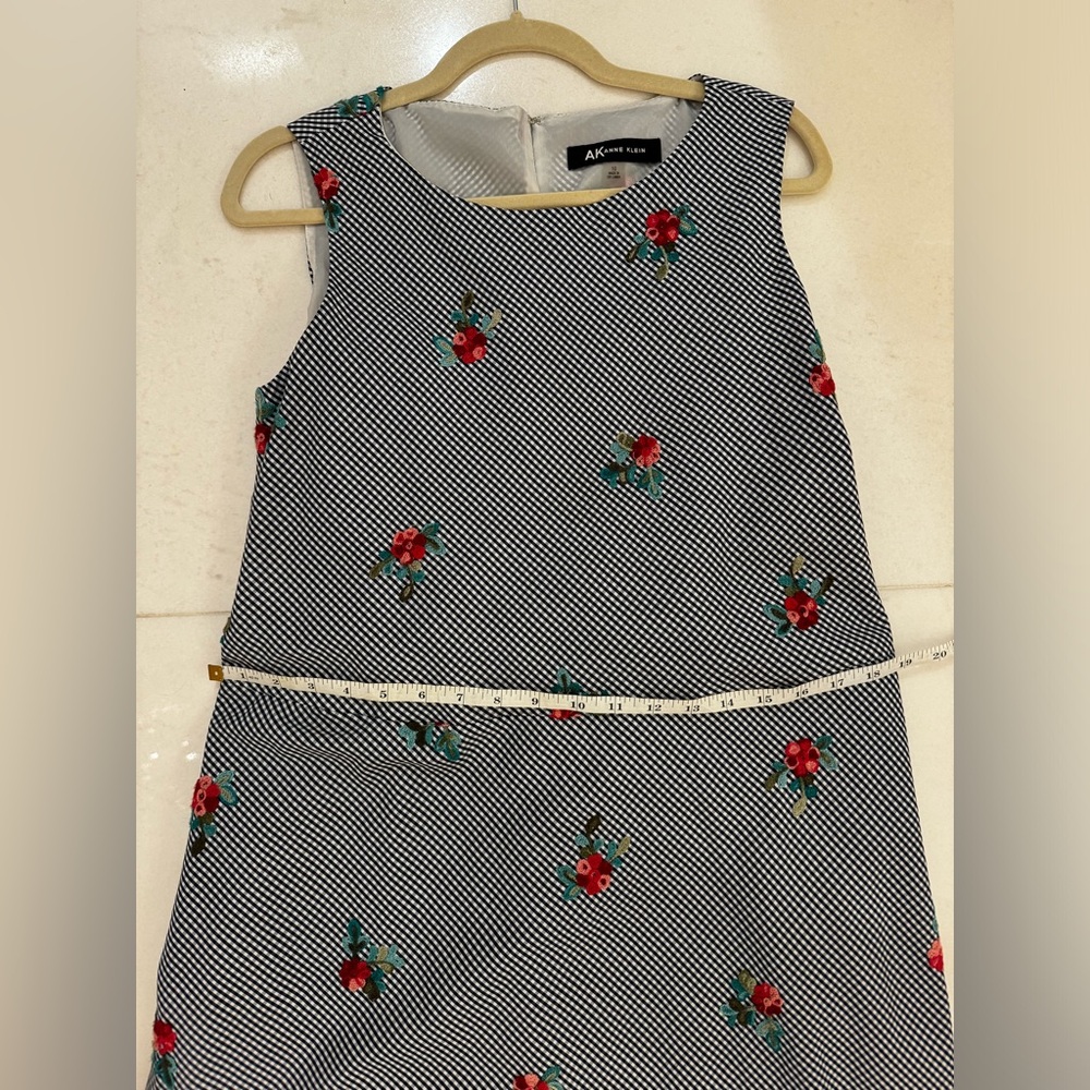 ANNE KLEIN Blue and White Gingham Midi Dress Embroidered Flowers - Picture 9 of 17